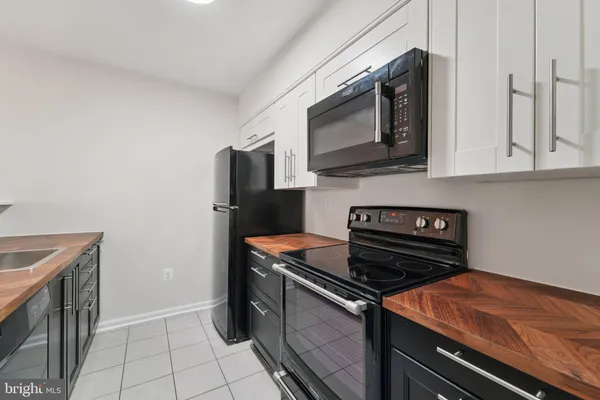 $384,900 | 7920 Chapel Cove Drive, Laurel, MD 20707