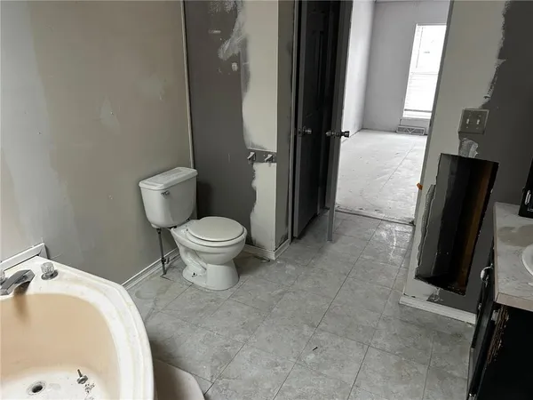 $175,000 | 7135 Northwest Kidder Road, Kidder, MO 64649