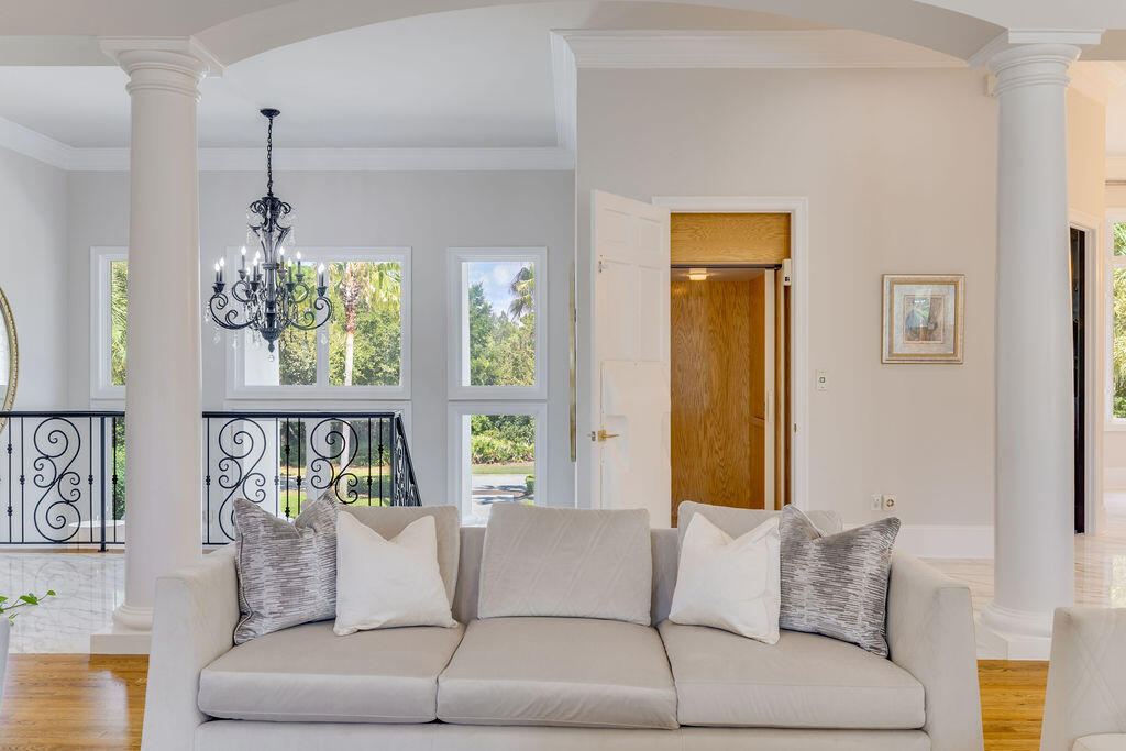 2940 Pine Valley Road Miramar Beach, FL 32550 - Photo 35 of 97 a living room with furniture and a window