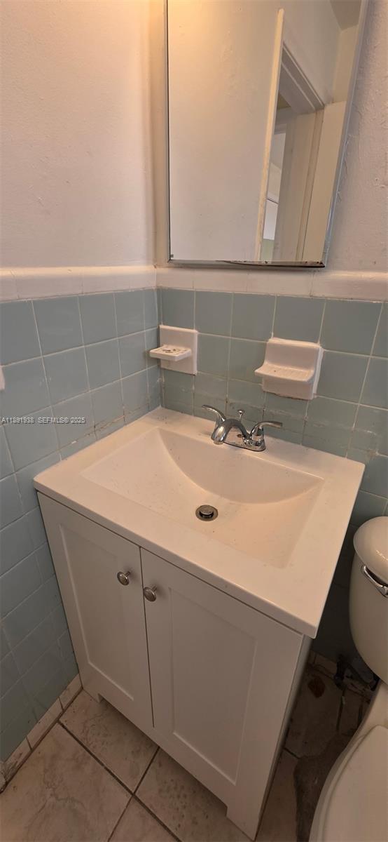 664 West 29th Street, Unit 2 Hialeah, FL 33012 - Photo 14 of 27