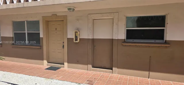 $2,350 | 664 West 29th Street, Unit 2, Hialeah, FL 33012