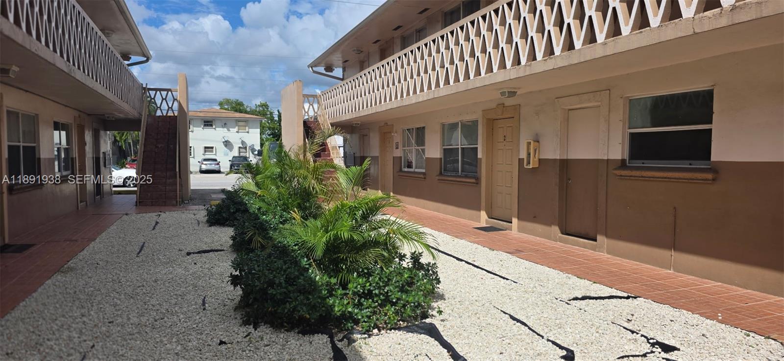 664 West 29th Street, Unit 2 Hialeah, FL 33012 - Photo 9 of 27