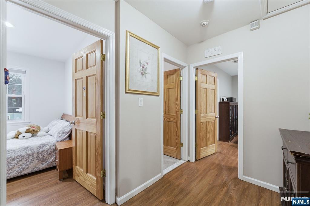 260 Hamilton Road Teaneck, NJ 07666 - Photo 22 of 50