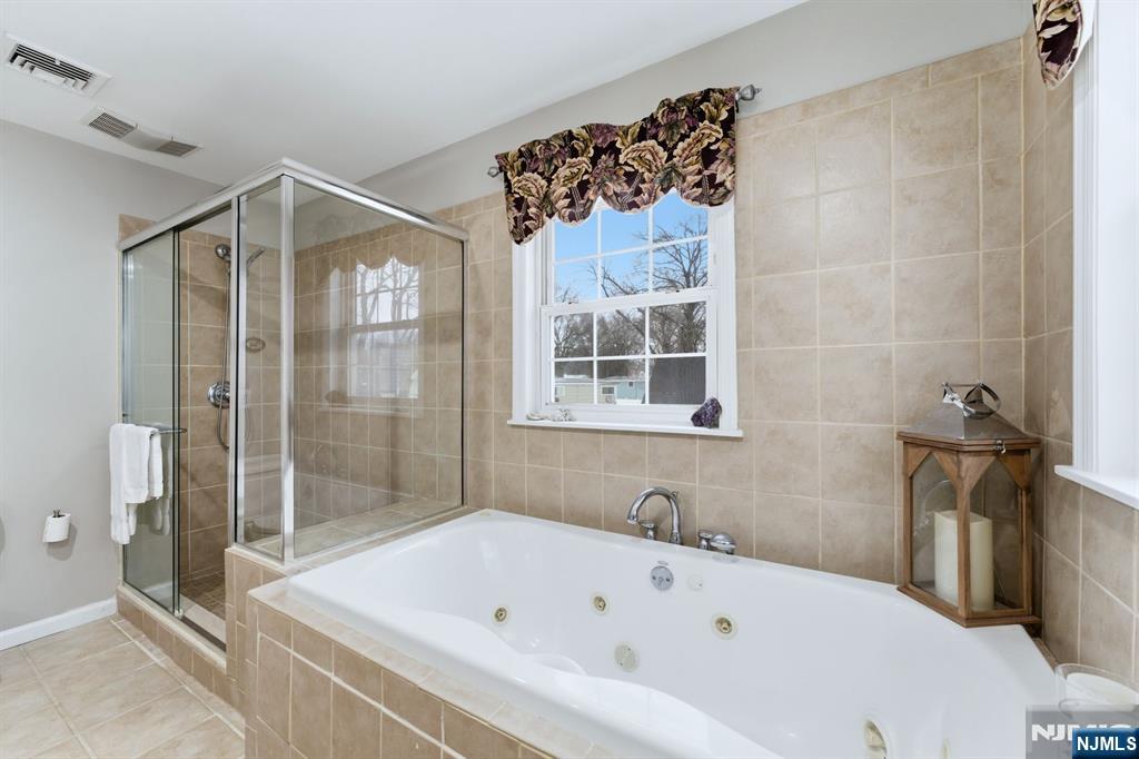 260 Hamilton Road Teaneck, NJ 07666 - Photo 30 of 50