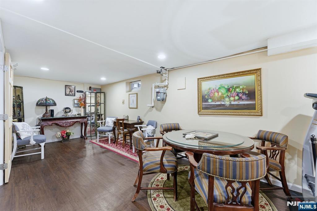 260 Hamilton Road Teaneck, NJ 07666 - Photo 31 of 50