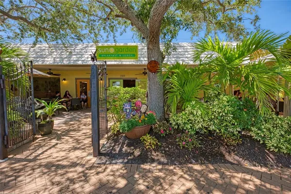 $8,500 | 5216 Calle De Costa Rica, Sarasota, FL 34242