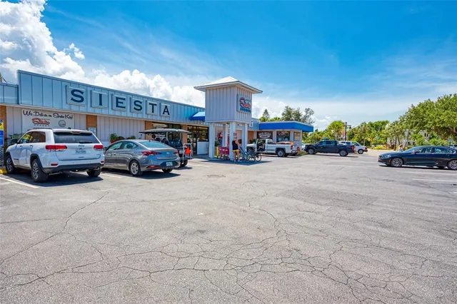 $8,500 | 5216 Calle De Costa Rica, Sarasota, FL 34242