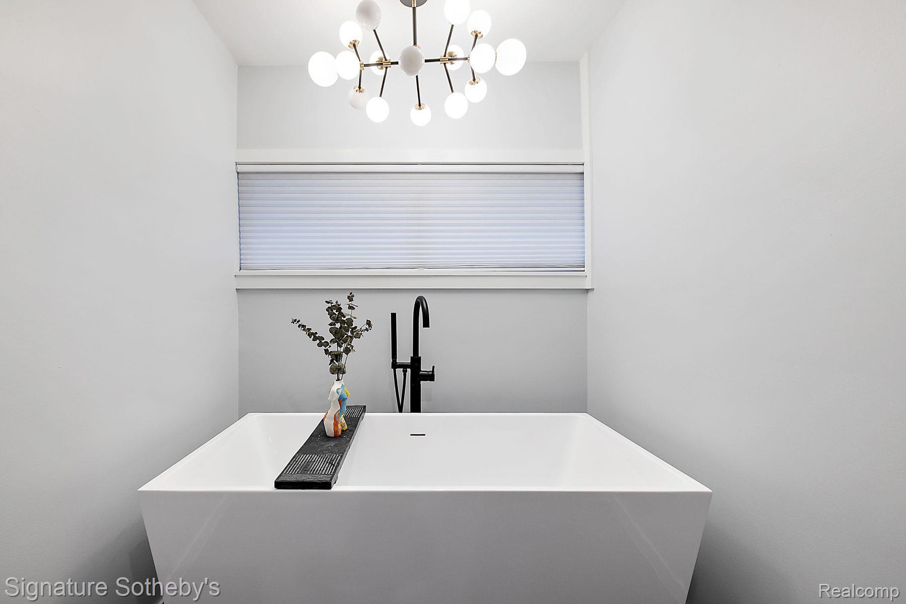 5535 Crabtree Road Bloomfield Hills, MI 48301 - Photo 23 of 34 Gallery Image 23
