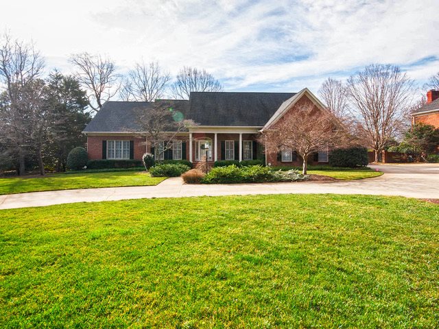 614 Devenger Road Greer, SC 29650 - Photo 3 of 29 Gallery Image 3