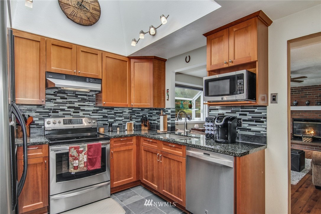 23317 12th Place West Bothell, WA 98021 - Photo 4 of 24