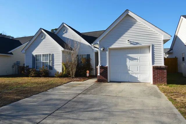 $295,000 | 1306 Bradley Daniel Boulevard, Summerville, SC 29486