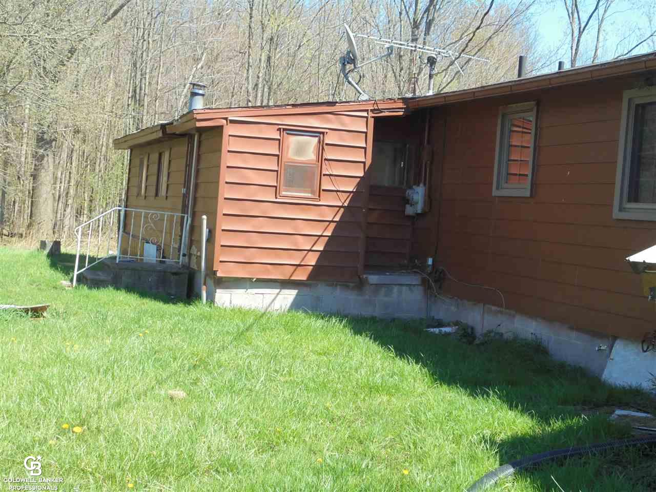 11250 Rose Road Emmett, MI 48022 - Photo 17 of 37 Rear Addition