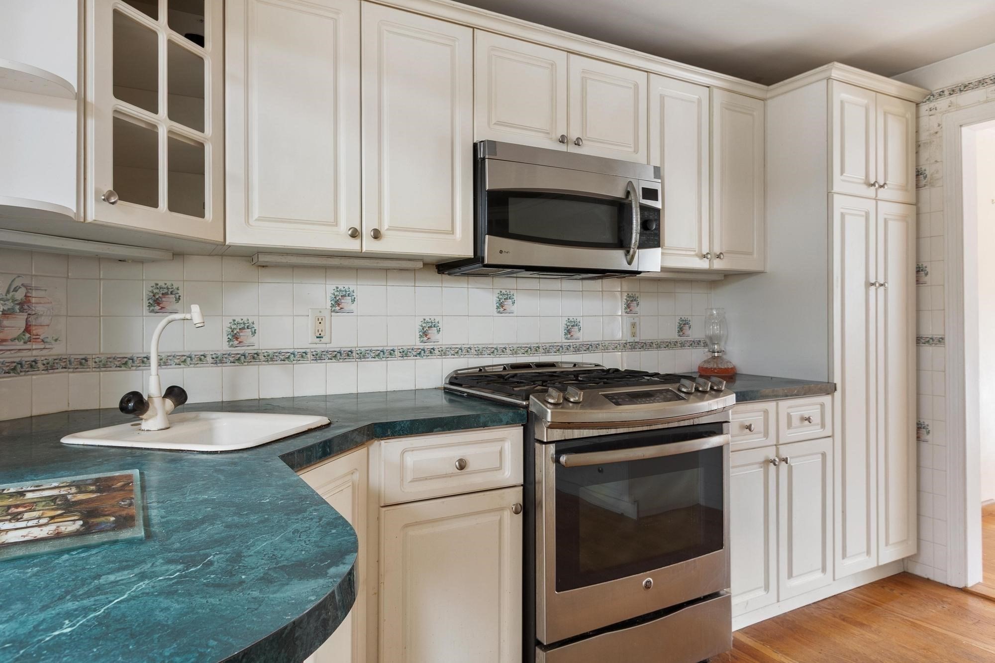 30 Shagbark Road Concord, MA 01742 - Photo 4 of 41 Gallery Image 4