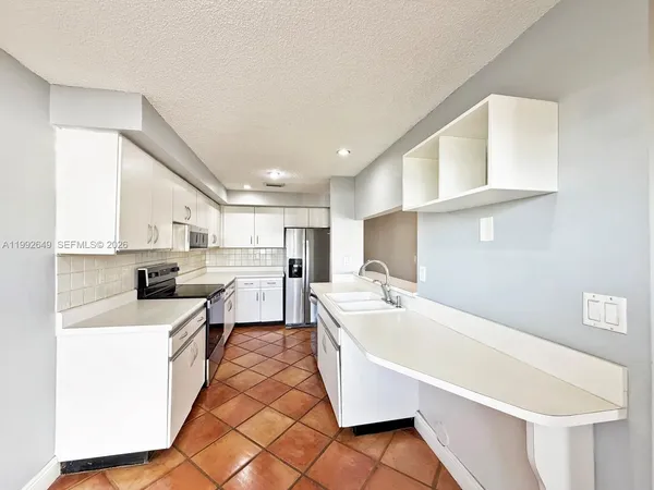 $2,900 | 7522 Southwest 109th Place, Unit 7522, Miami, FL 33173