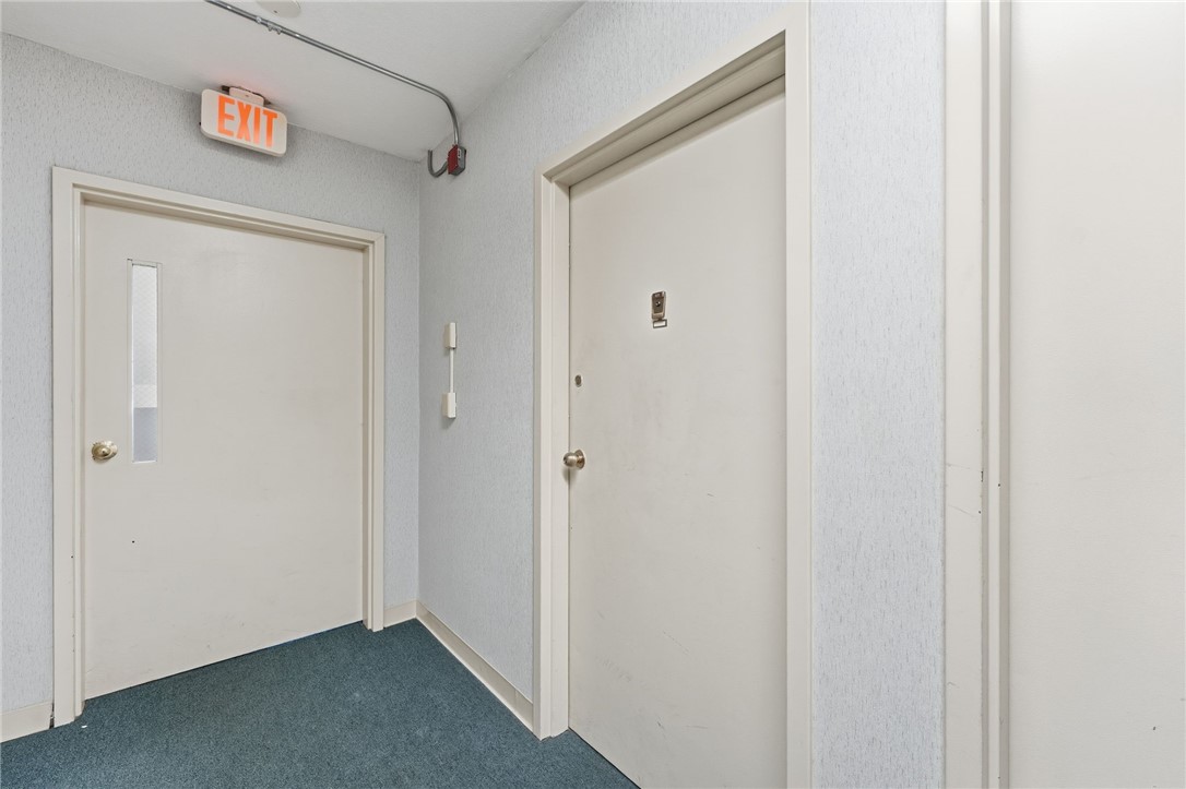 752 Quaker Lane, Unit A201 Warwick, RI 02818 - Photo 19 of 20