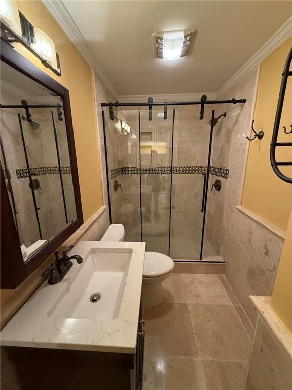 3316 Keenland Road Marietta, GA 30062 - Photo 30 of 54 a bathroom with a sink a toilet and a shower