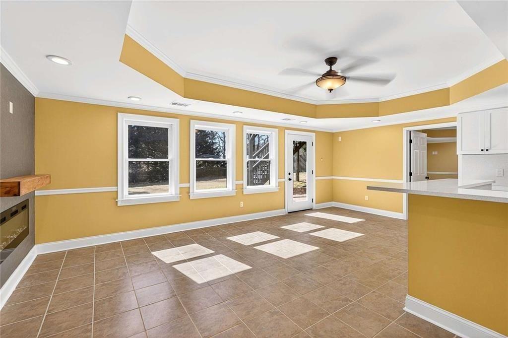 3316 Keenland Road Marietta, GA 30062 - Photo 40 of 57 a view of an empty room with a window