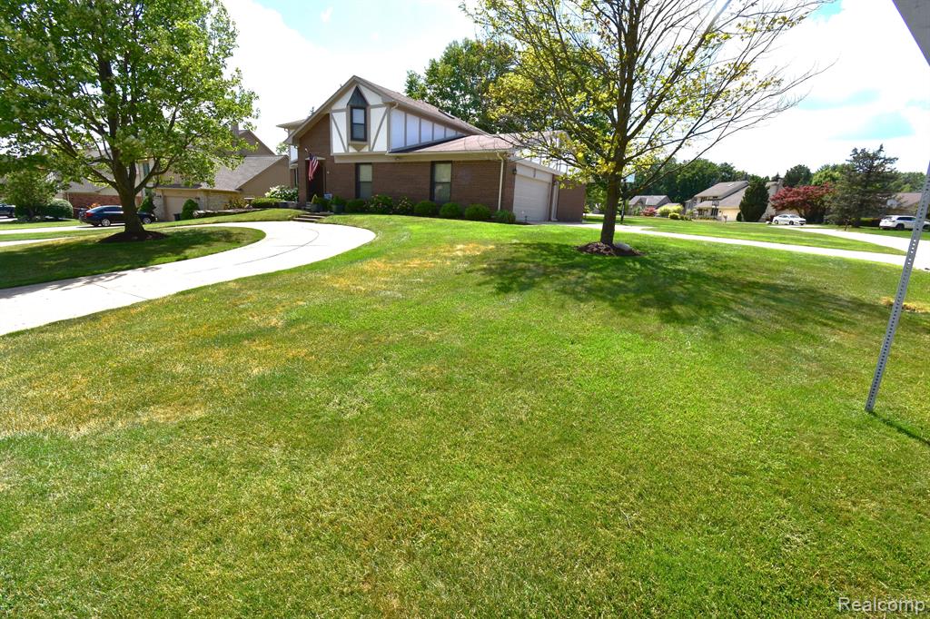 439 Shellbourne Drive Rochester Hills, MI 48309 - Photo 57 of 60