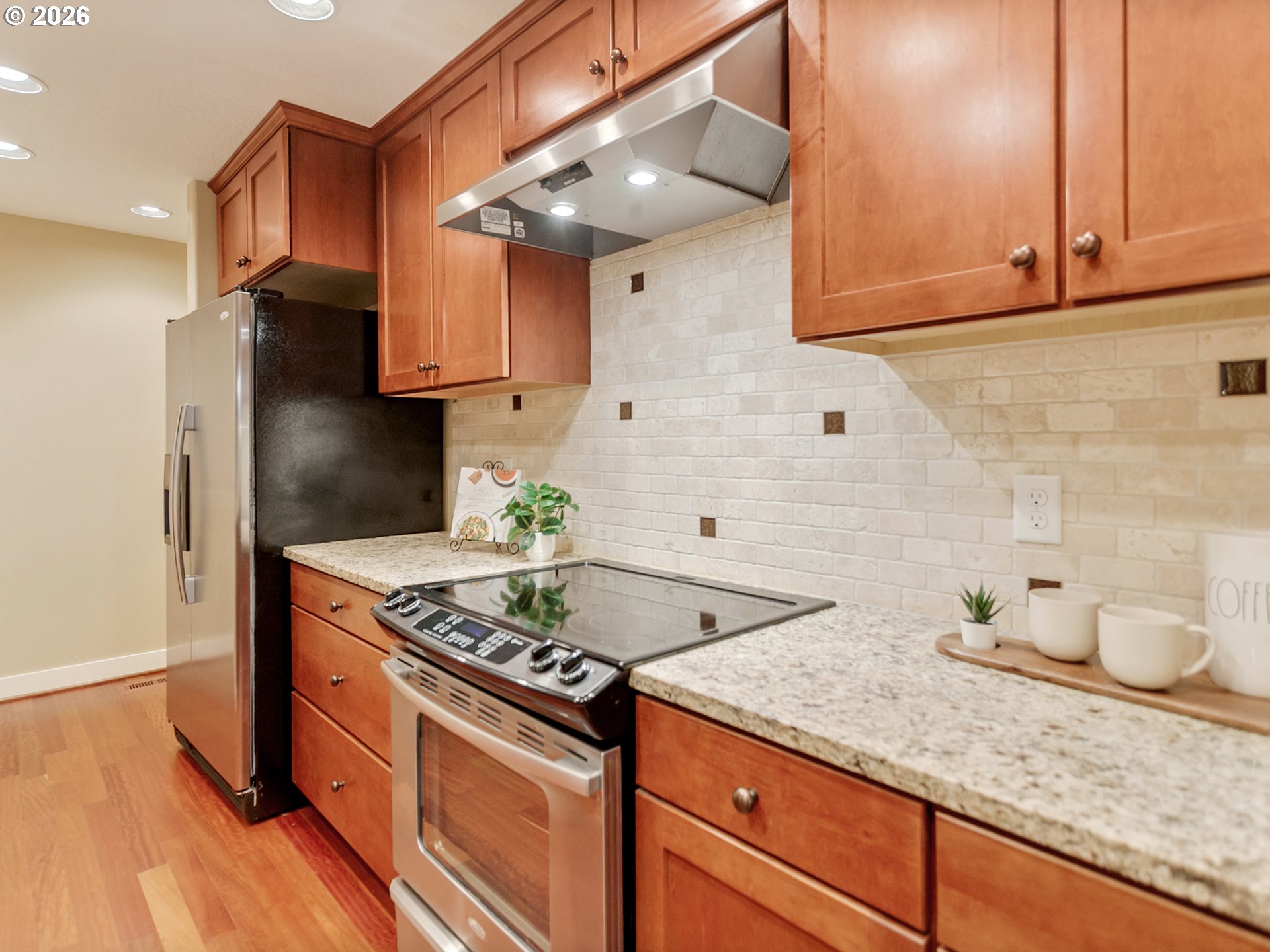 3642 Southwest Baird Street, Unit 5 Portland, OR 97219 - Photo 17 of 43 Kitchen