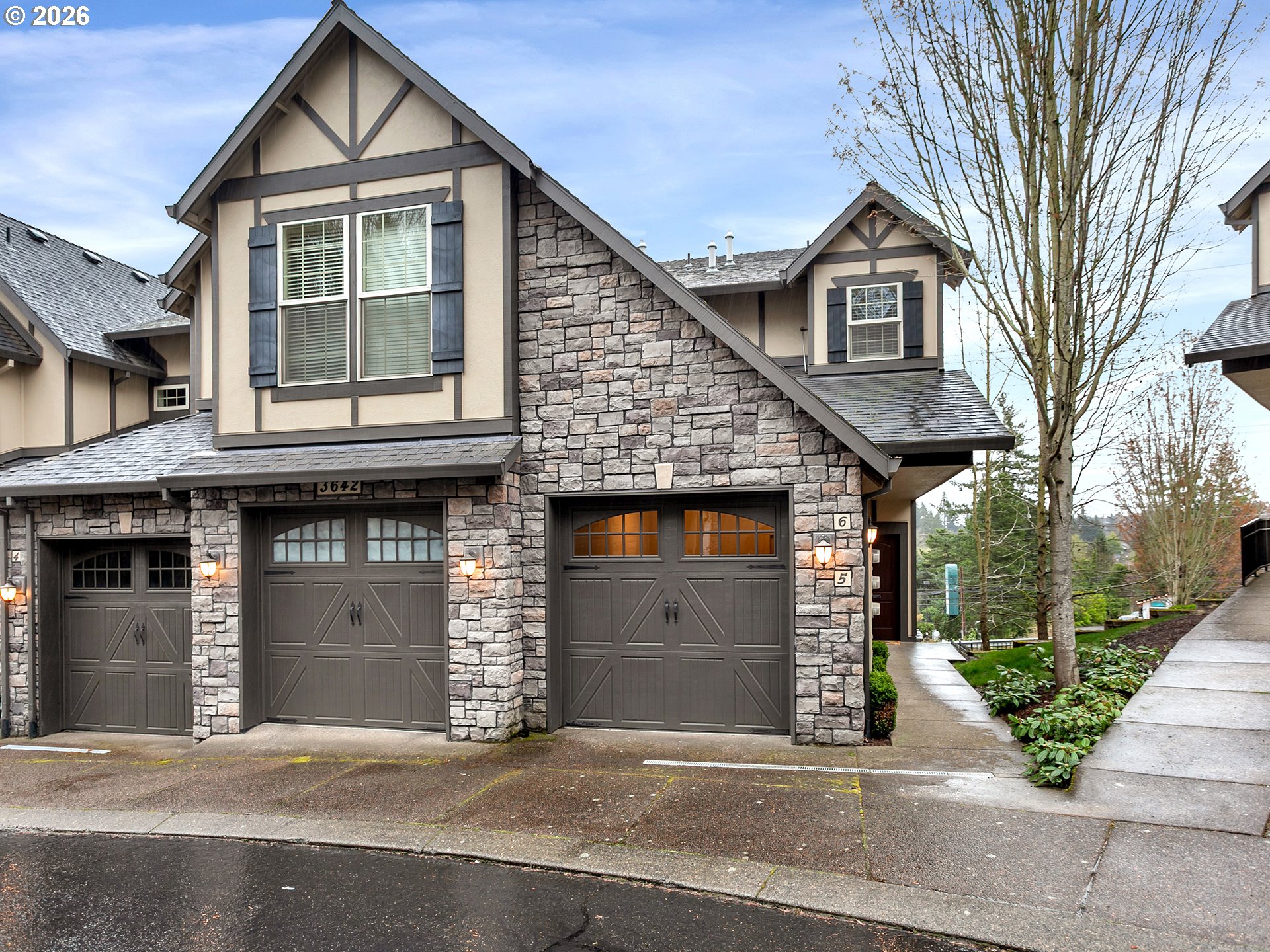 3642 Southwest Baird Street, Unit 5 Portland, OR 97219 - Photo 2 of 43 Exterior