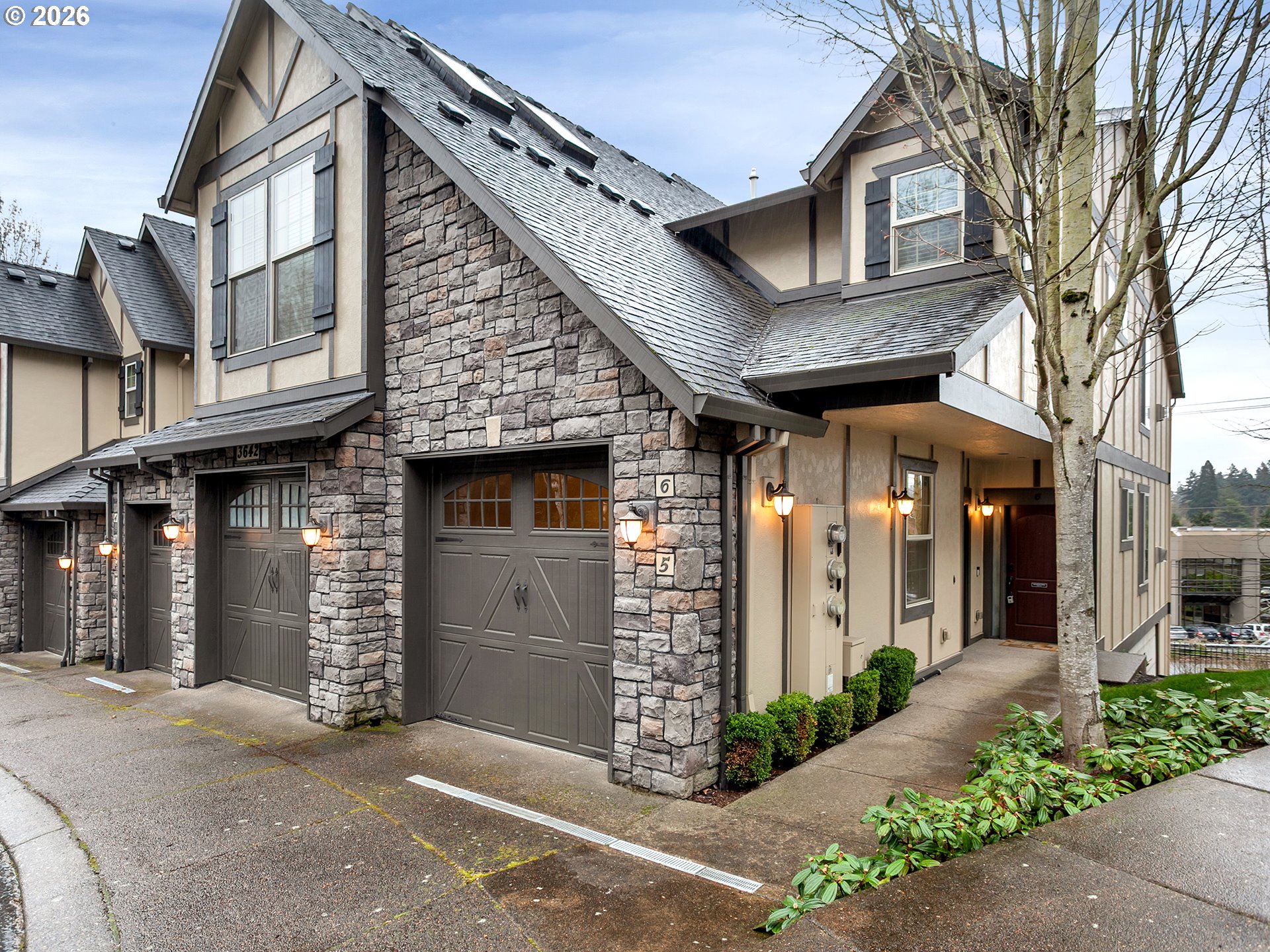 3642 Southwest Baird Street, Unit 5 Portland, OR 97219 - Photo 7 of 43 Exterior