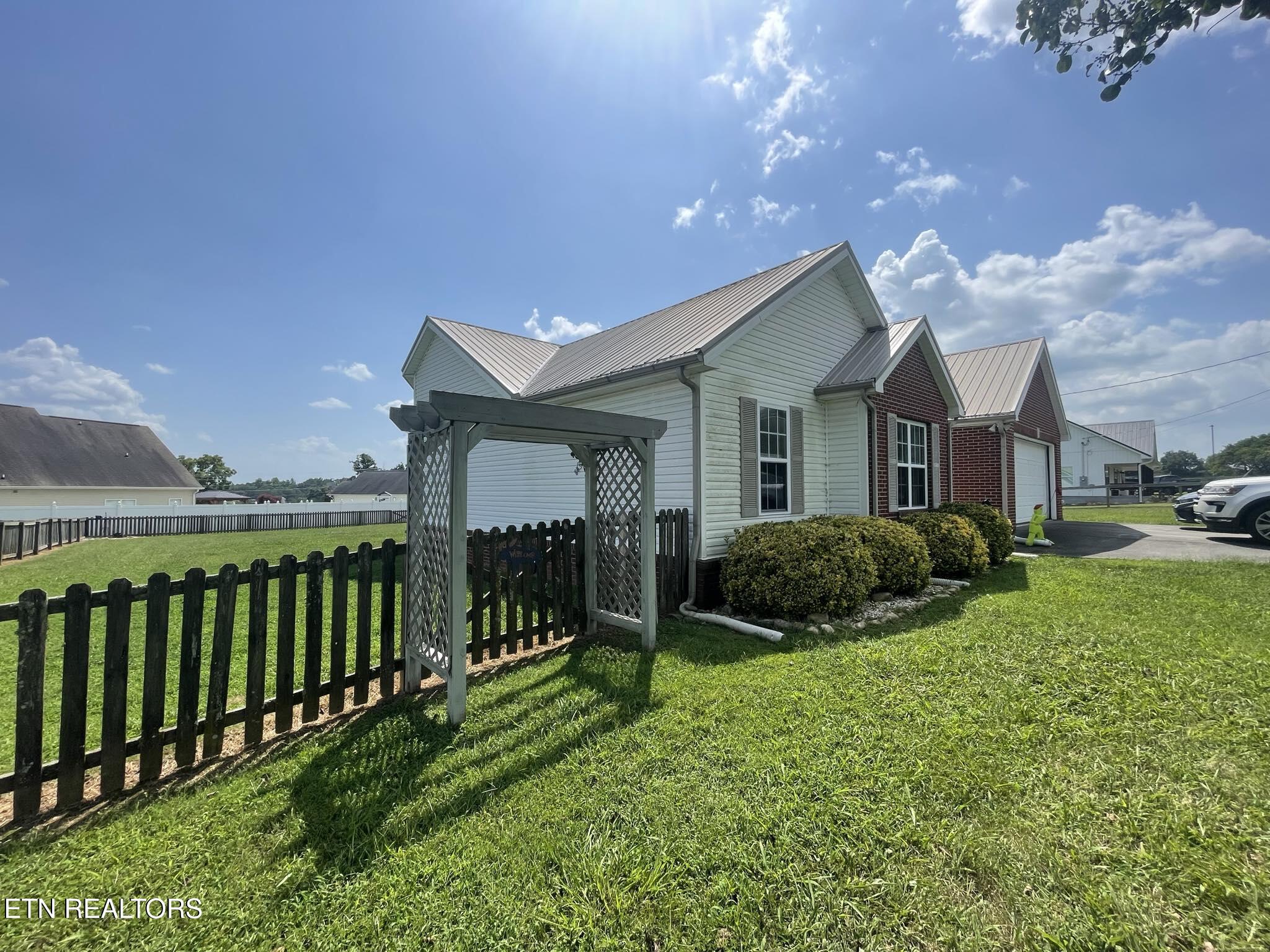 333 Morie Road Dandridge, TN 37725 - Photo 15 of 24 1000016338
