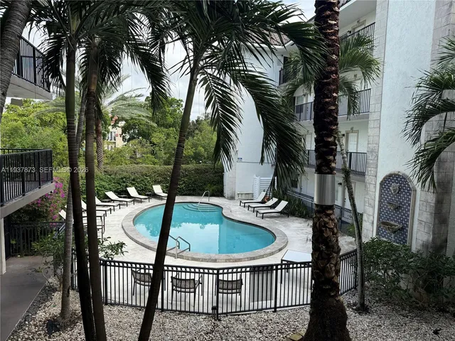$2,500 | 924 Southeast 2nd Street, Unit 17, Fort Lauderdale, FL 33301