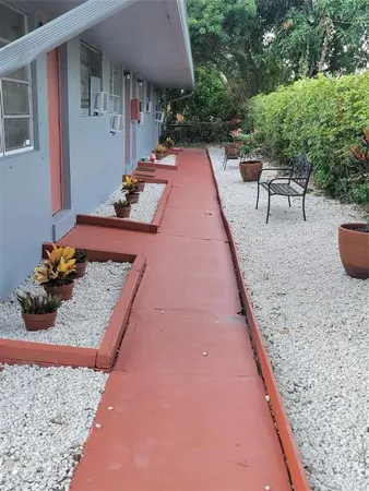 $1,650 | 6233 Dawson Street, Unit 1, Hollywood, FL 33023