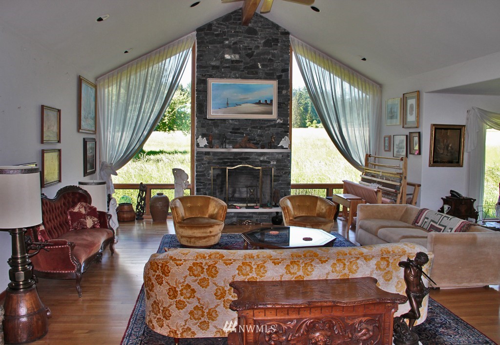 252 Smugglers Cove Road Shaw Island, WA 98286 - Photo 10 of 15 Gallery Image 10