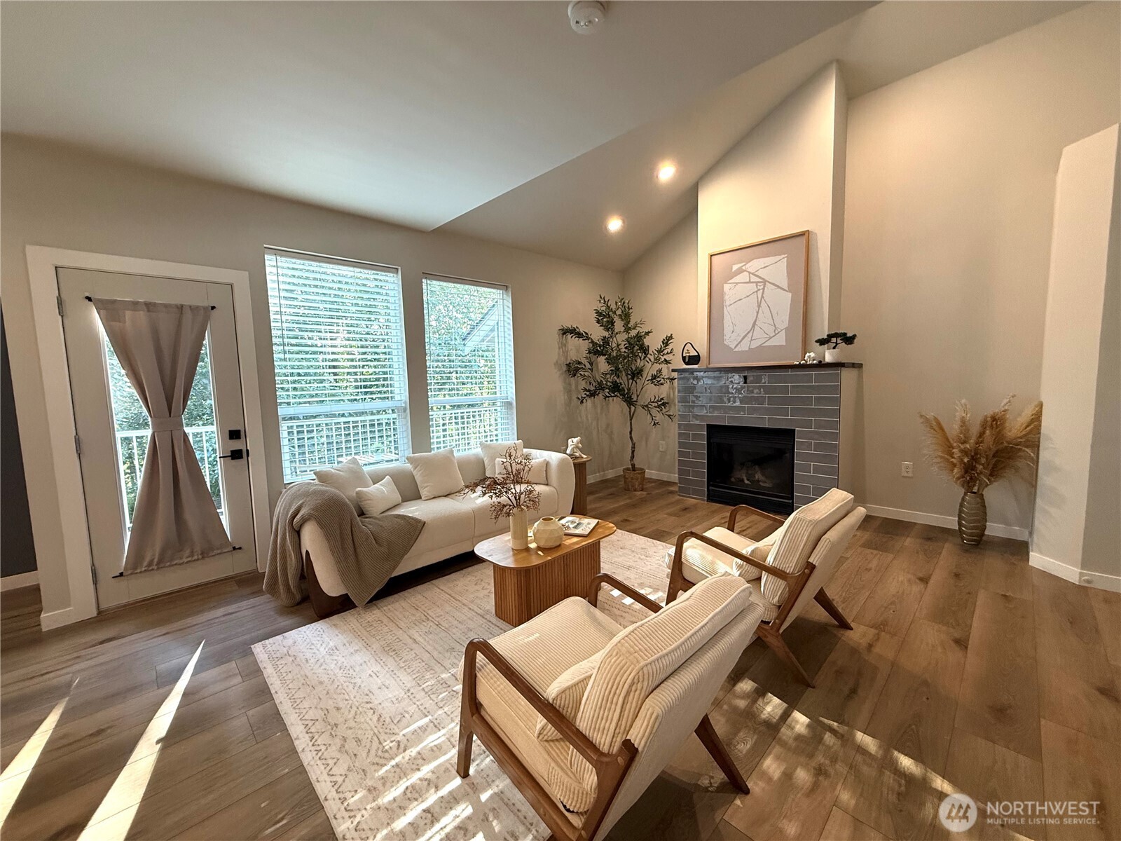 5007 Lake Place South, Unit D27 Renton, WA 98055 - Photo 5 of 36