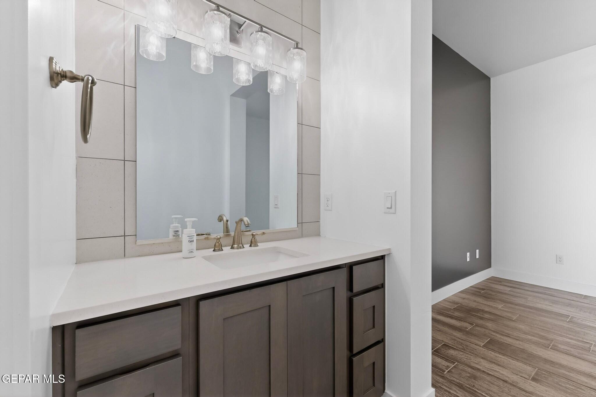 352 Rio De Jazmin Circle El Paso, TX 79932 - Photo 23 of 44 photo_49