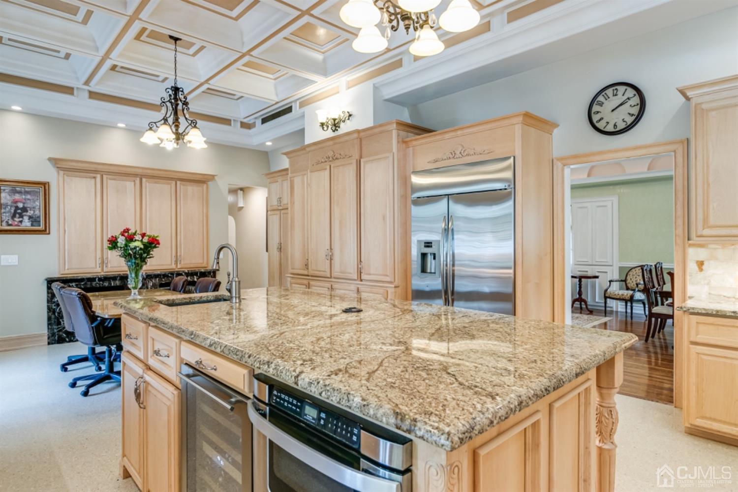 4 Longview Road Edison, NJ 08820 - Photo 12 of 47 a kitchen with a table and chairs in it