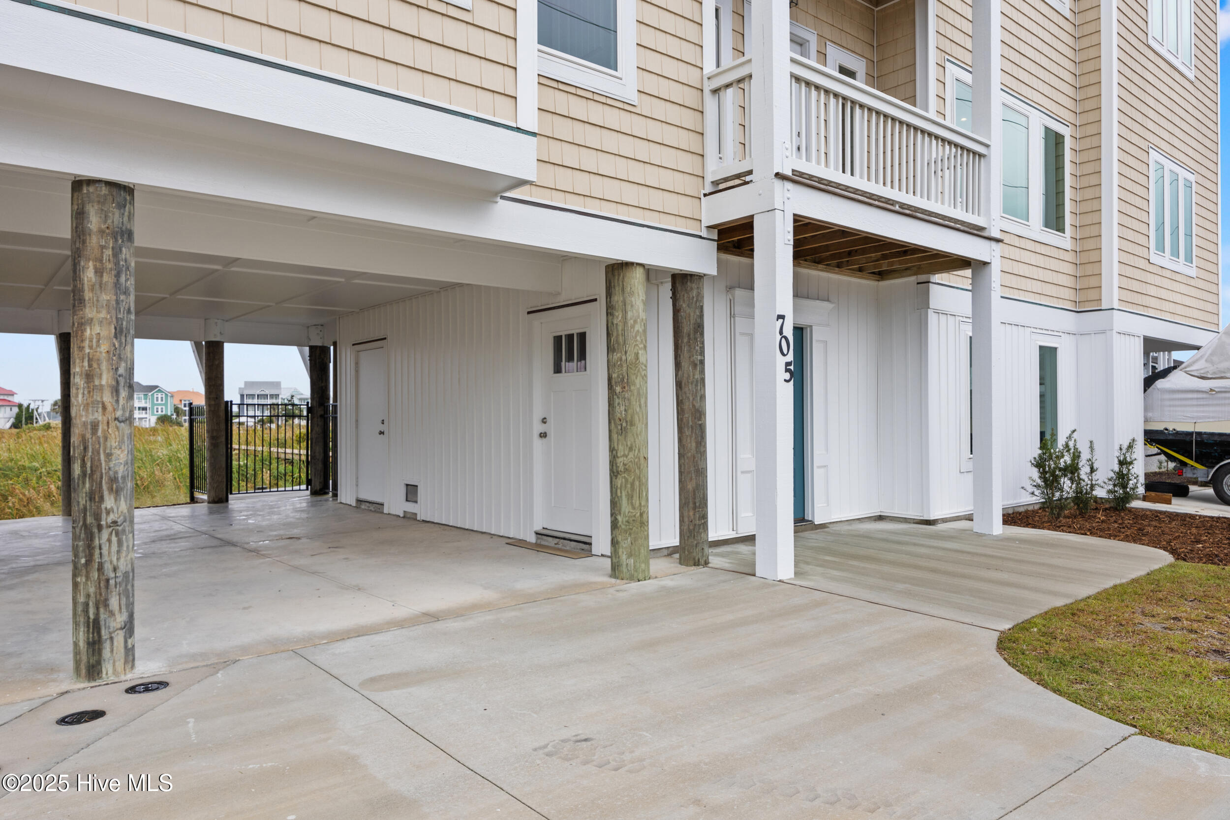705 New River Inlet Road North Topsail Beach, NC 28460 - Photo 9 of 104 9_ex6a4521