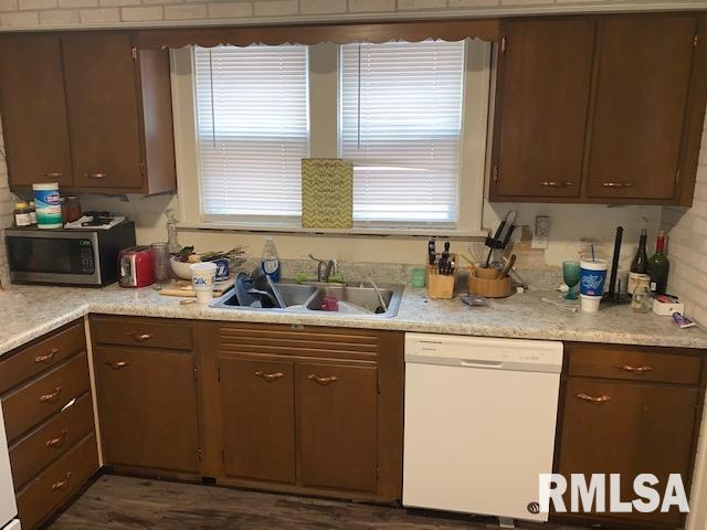 1153 West Monroe Street Springfield, IL 62704 - Photo 11 of 29 Gallery Image 11