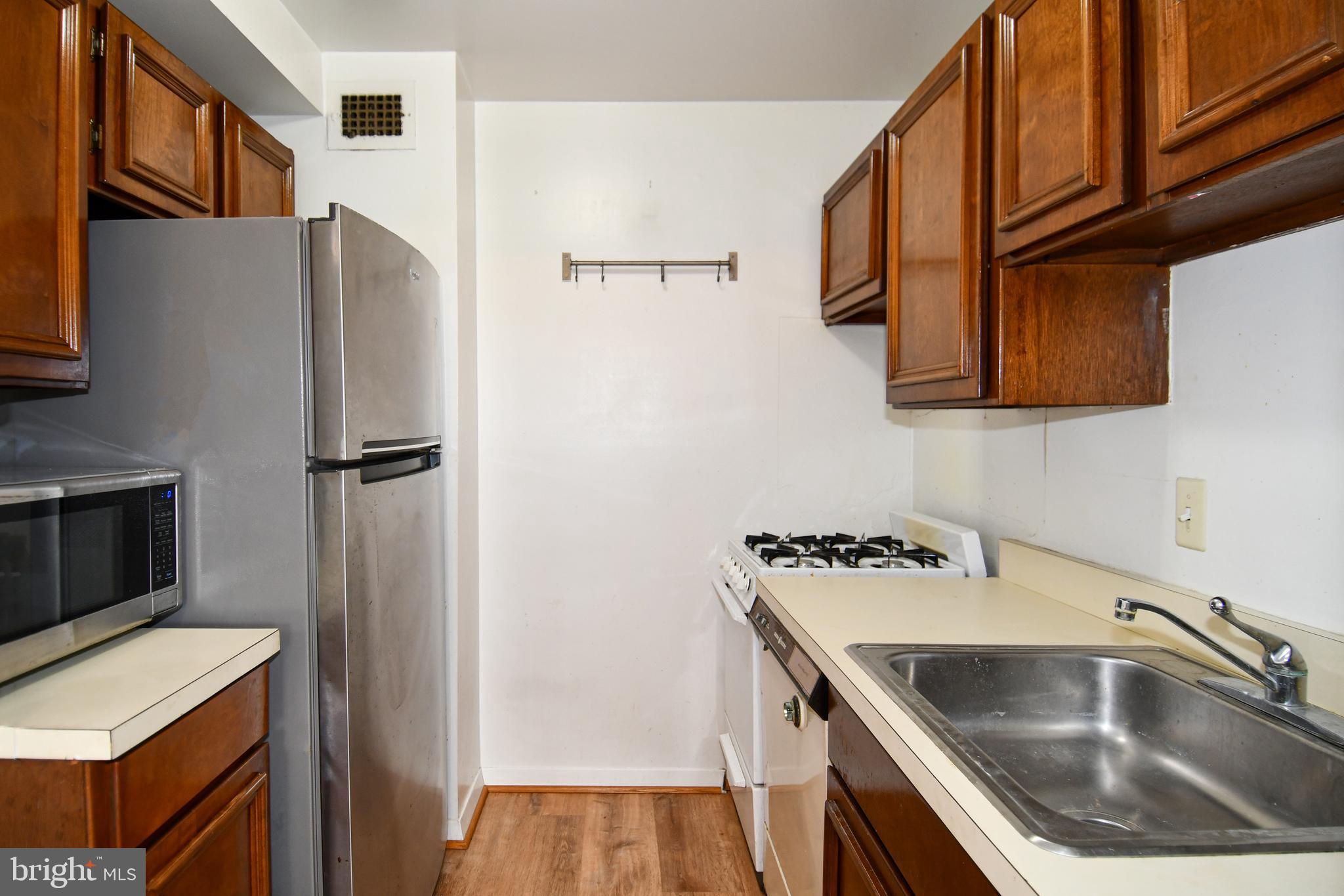 1900 Lyttonsville Road, Unit 1119 Silver Spring, MD 20910 - Photo 13 of 35