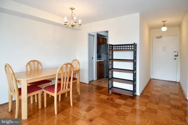 $125,000 | 1900 Lyttonsville Road, Unit 1119, Silver Spring, MD 20910