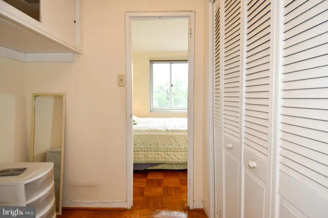 $125,000 | 1900 Lyttonsville Road, Unit 1119, Silver Spring, MD 20910