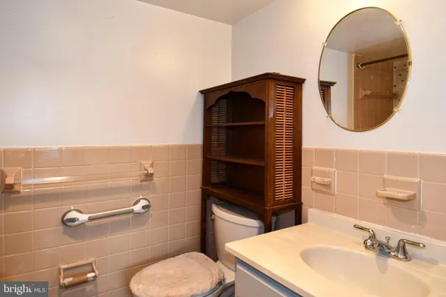 $125,000 | 1900 Lyttonsville Road, Unit 1119, Silver Spring, MD 20910