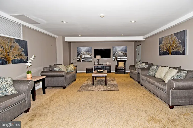 $125,000 | 1900 Lyttonsville Road, Unit 1119, Silver Spring, MD 20910