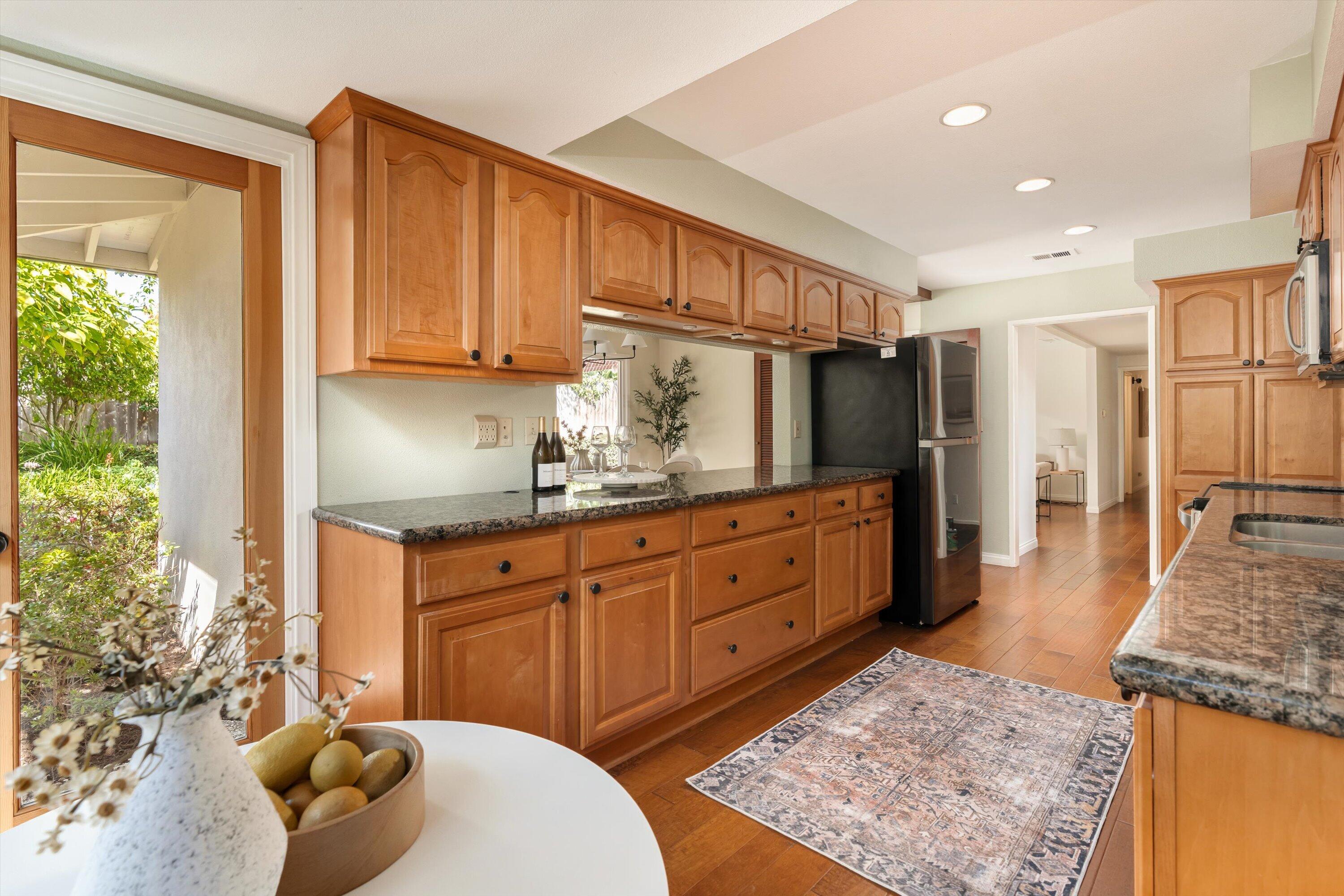 5474 Berkeley Road Santa Barbara, CA 93111 - Photo 14 of 38 Kitchen
