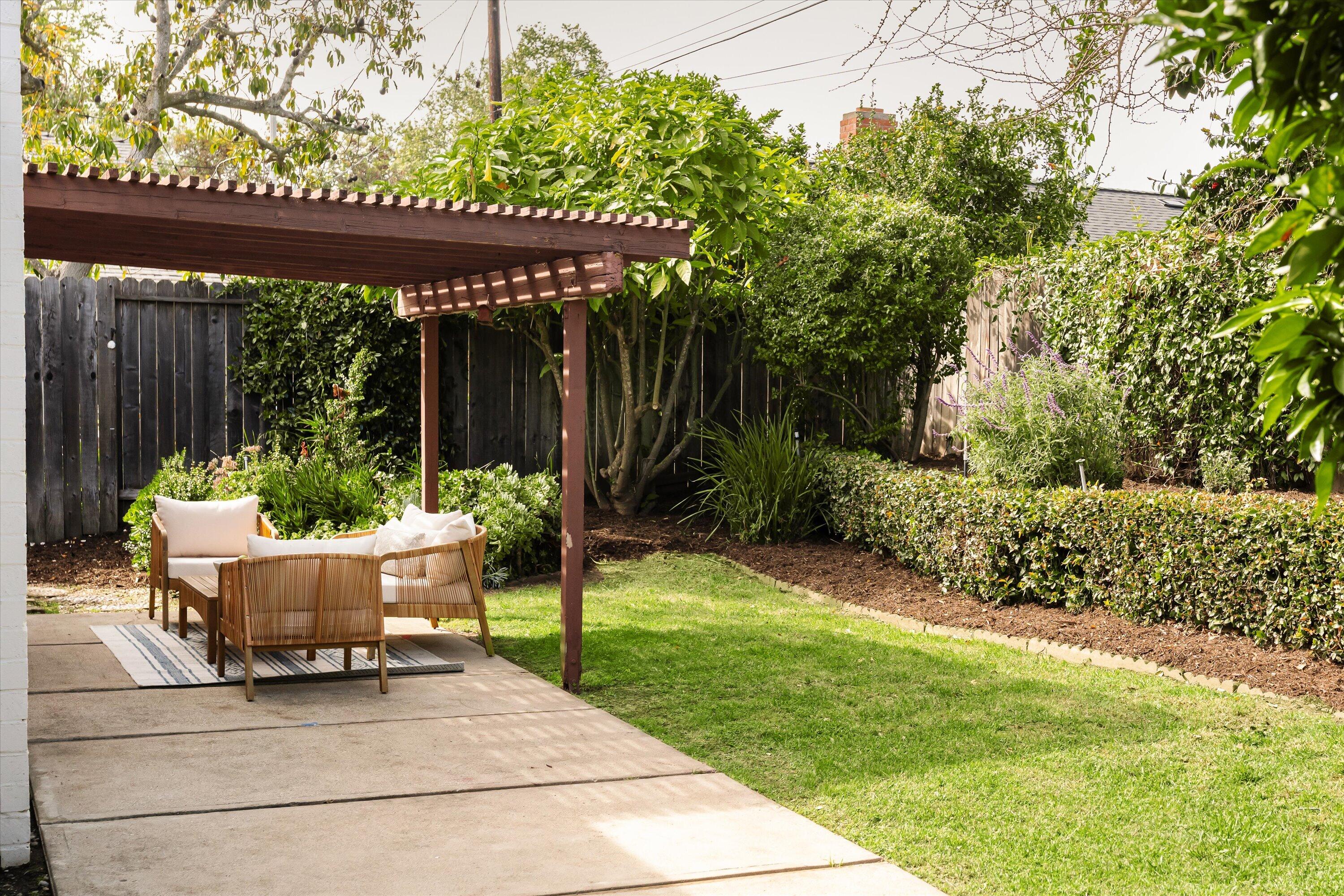 5474 Berkeley Road Santa Barbara, CA 93111 - Photo 25 of 38 Patio