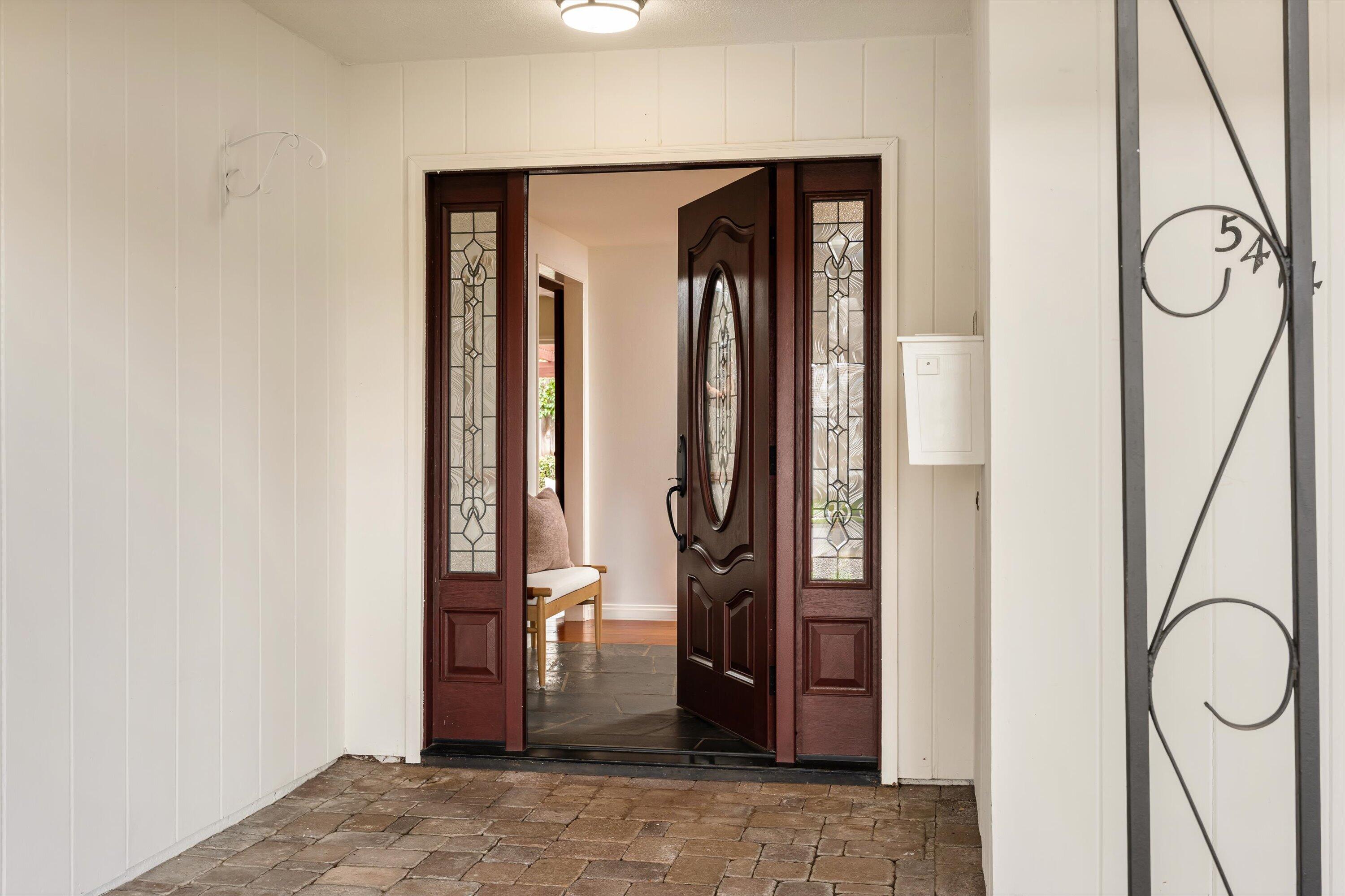 5474 Berkeley Road Santa Barbara, CA 93111 - Photo 6 of 38 Entry