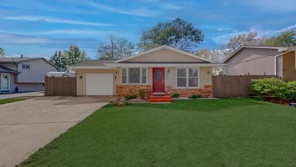 $315,000 | 2017 Sanford Avenue, New Lenox, IL 60451