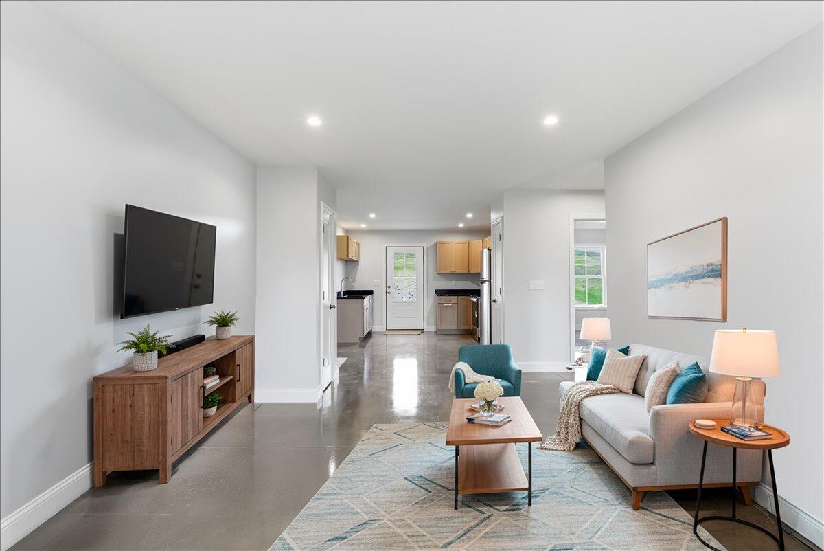 3 Freedom Farm Road, Unit 4 Auburn, ME 04210 - Photo 27 of 56 IMG_2819