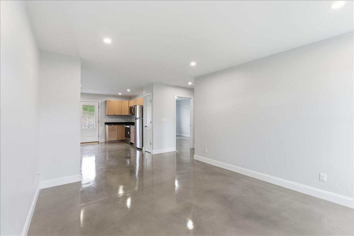 3 Freedom Farm Road, Unit 4 Auburn, ME 04210 - Photo 36 of 56 IMG_1036