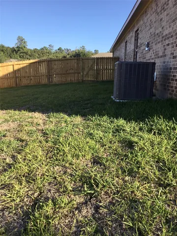 $1,950 | 2075 Briar Grove Drive, Conroe, TX 77301