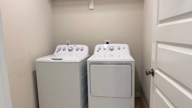 3822 Supremes Trail Spring, TX 77386 - Photo 12 of 40 a utility room with dryer and washer