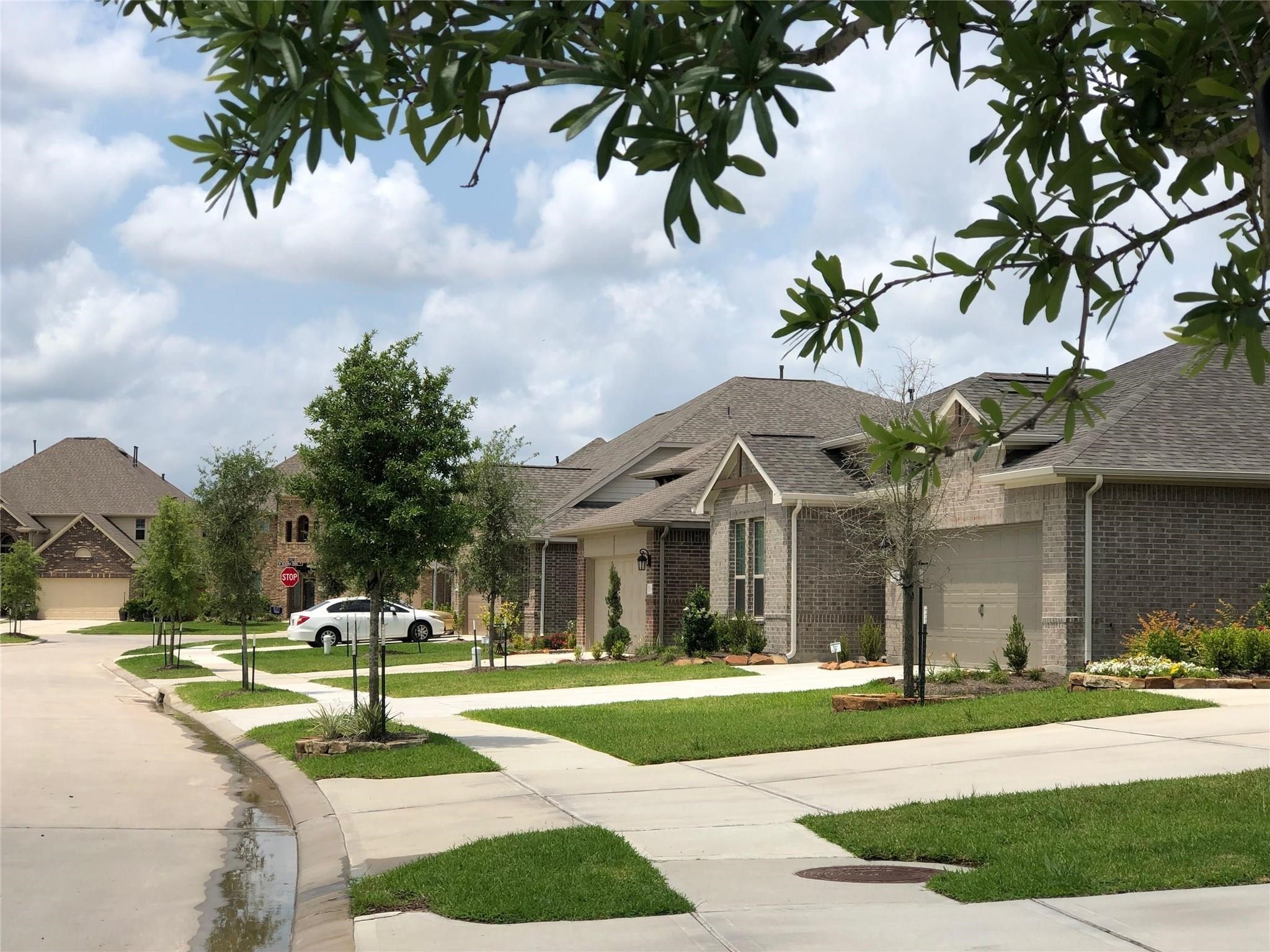 3822 Supremes Trail Spring, TX 77386 - Photo 3 of 40 a swimming pool with outdoor seating and yard