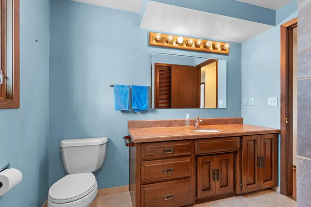 $371,500 | 1444 Hazelwood Drive, Manitowoc, WI 54220