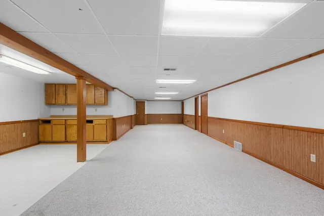 $371,500 | 1444 Hazelwood Drive, Manitowoc, WI 54220